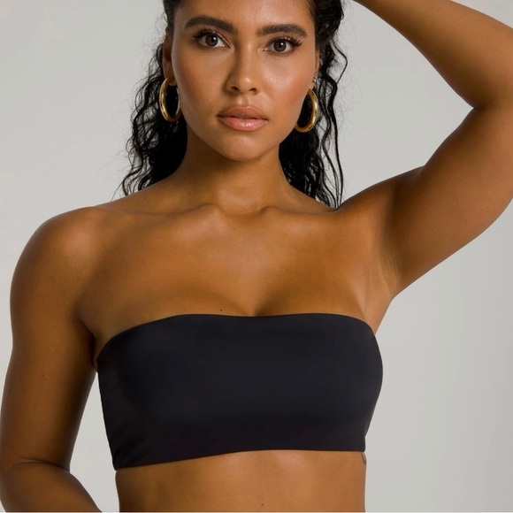 NWT Good American Black Crinkle Basic‎ Bandeau Bikini Top - Picture 1 of 13